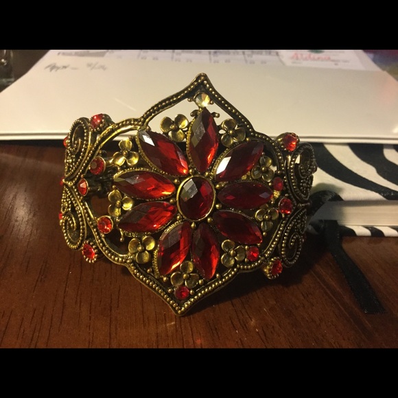 Red Stone Bracelet - Picture 6 of 7